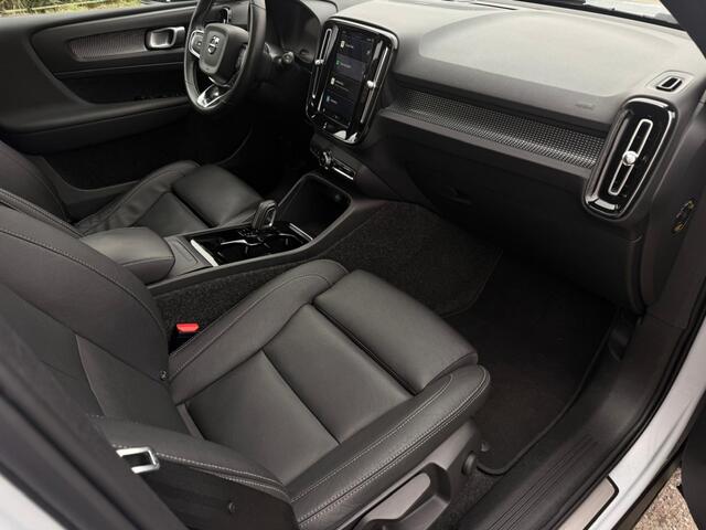 Volvo XC40 Recharge P8 AWD RDesign 408PK | HarmanKardon | Panoramadak | Tre