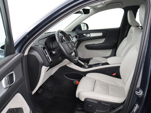 Volvo XC40 1.5 T4 Recharge Inscription Expression | Leder | Trekhaak | Adaptive cruise | Side Assist | Carplay | Navigatie | Full LED | Parkeerverwarming | Climate control | Parkeerhulp | PHEV | Plug In