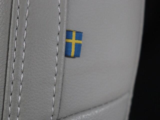 Volvo XC40 1.5 T4 Recharge Inscription Expression | Leder | Trekhaak | Adaptive cruise | Side Assist | Carplay | Navigatie | Full LED | Parkeerverwarming | Climate control | Parkeerhulp | PHEV | Plug In