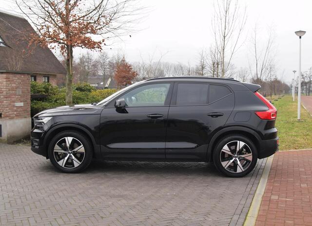 Volvo XC40 Recharge P8 AWD R-Design | SOH 92% | Panoramadak | Trekhaak | Apple Carplay | Cruise Control |