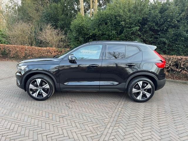 Volvo XC40 RECHARGE CORE R-DESIGN/ACARPLAY/CAMERA/FABRIEKSGARANTIE