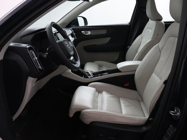 Volvo XC40 1.5 T4 Recharge Inscription | Autopilot/ ACC | Panoramadak | Harman Kardon!