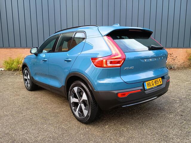 Volvo XC40 B4 Plus Dark