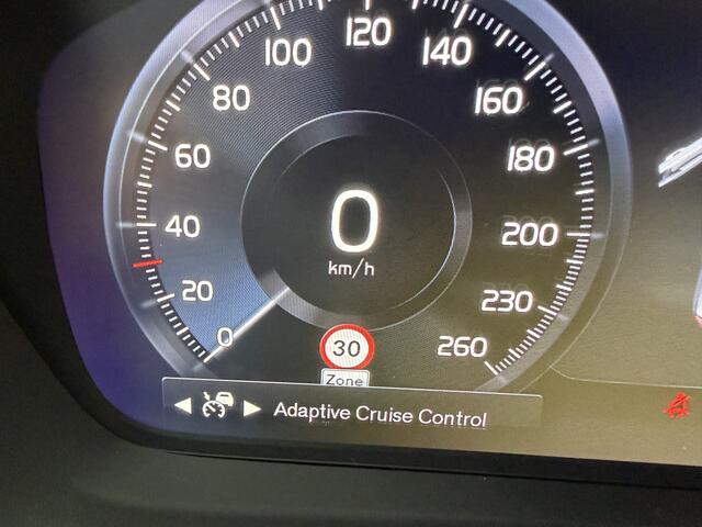 Volvo XC40 1.5 T4 Recharge Inscription Adaptieve Cruise control Leer Carplay