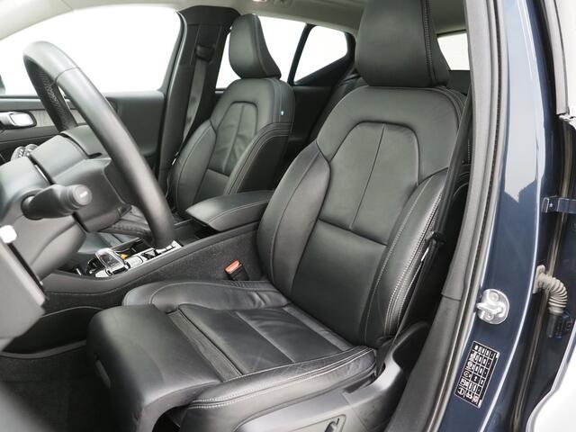 Volvo XC40 1.5 T5 Recharge Inscription | Panoramadak | Leder | Trekhaak | Pilot Assist | Harman/Kardon | 360 | Keyless