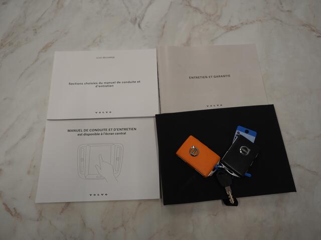 Volvo XC40 1.5 T5 Recharge Inscription | Panoramadak | Leder | Trekhaak | Pilot Assist | Harman/Kardon | 360 | Keyless