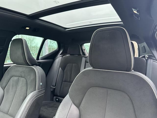 Volvo XC40 Recharge P8 AWD R-Design / Pano. dak / Elek. verstelbare stoelen / Voor+stuur verwarmd / Keyless / Harman Kardon / 20" velgen / 360 camera /
