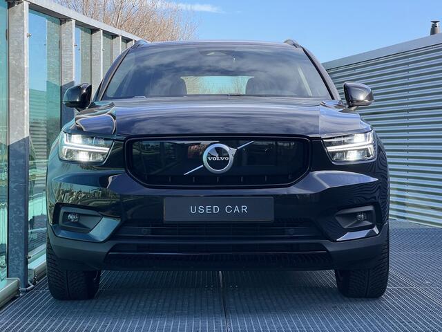 Volvo XC40 Recharge P8 AWD R-Design Automaat, Trekhaak semi elektrisch inklapbaar, Warmtepomp, Driver assist, BLIS, Adaptive cruise, Stoelverwarming voor- en achter, Stuurverwarming, Elektrisch verstelbare stoelen