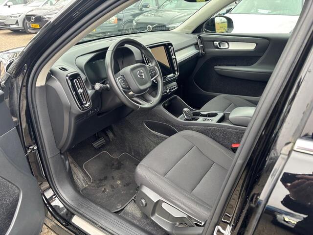 Volvo XC40 T4 Recharge Inscription Expression | Parkeercamera |