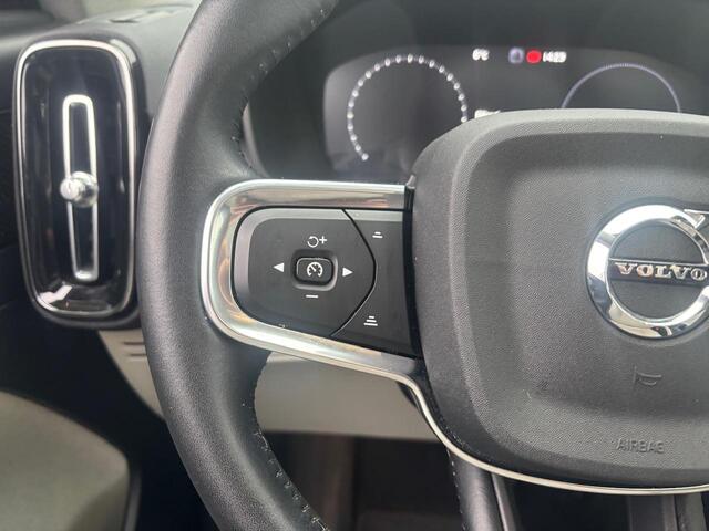 Volvo XC40 T4 Recharge Inscription Expression | Trekhaak | Climate Pack | Panoramadak |