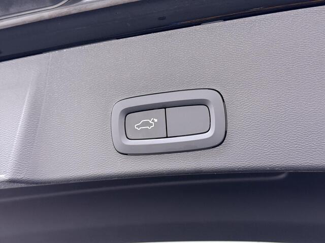 Volvo XC40 1.5 T5 Twin Engine Inscription Trekhaak | Camera | LMV |