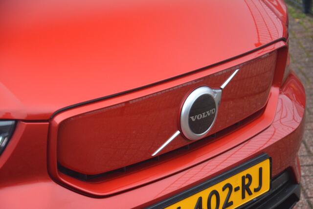 Volvo XC40 Recharge P8 AWD R-Design | SOH 93% | Warmtepomp | Navigatie | Sportstoelen | Stoel+stuurverwarming | Camera | NL auto!! | dealeronderhouden
