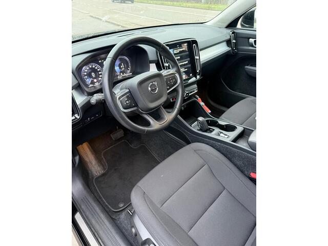 Volvo XC40 T5 Recharge Business Pro | Navigatie | Adaptieve Cruise Control | LED Koplampen | DAB | Trekhaak | Dodehoekdetectie | Park Assist | Camera | Volvo On Call | 18" LM