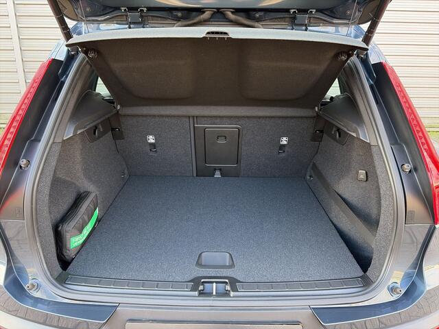 Volvo XC40 1.5 T2 Business Pro / Achteruitrijcamera / Parkeersensoren voor /