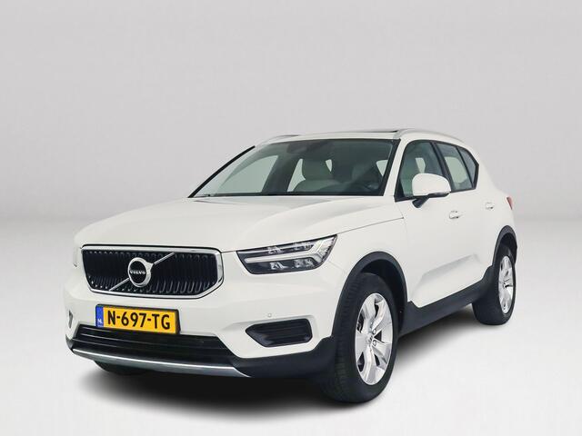Volvo XC40 T2 Momentum Business | Panoramadak | Parkeercamera | Cruise control | Navigatie | Trekhaak