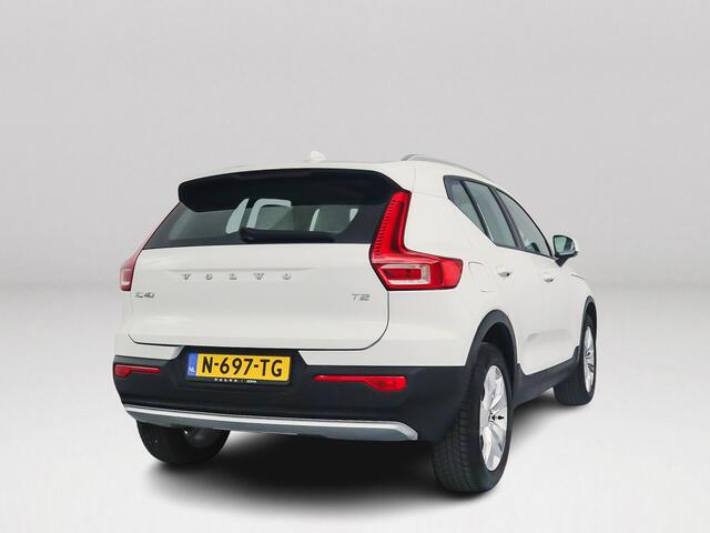 Volvo XC40 T2 Momentum Business | Panoramadak | Parkeercamera | Cruise control | Navigatie | Trekhaak