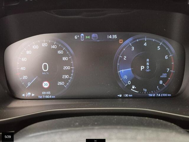 Volvo XC40 1.5 T2 Momentum Business | Stoel/stuurverwarming | adaptieve cruise | Standkachel | Volvo on Call | Keyless entry/start | Pilot assist | Apple carplay/android auto | DAB+|