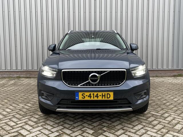 Volvo XC40 B4 Momentum