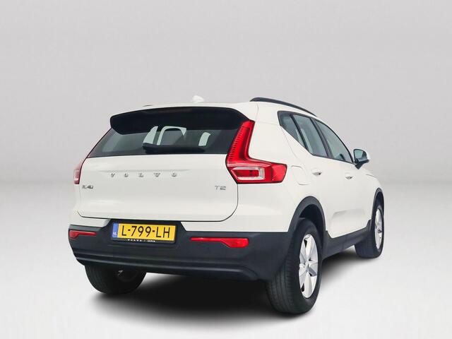 Volvo XC40 T2 Momentum Core | Park Assist | Cruise Control | Navigatie