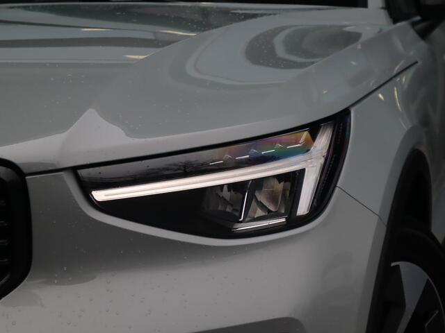 Volvo XC40 2.0 B4 Plus Dark | Schuif/kanteldak | Elektrische stoelen met memory |