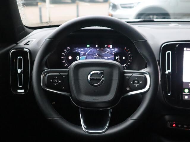 Volvo XC40 2.0 B4 Plus Dark | Schuif/kanteldak | Elektrische stoelen met memory |