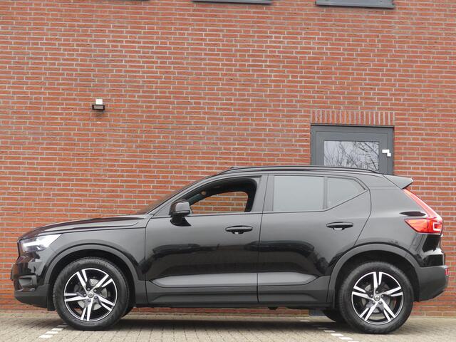 Volvo XC40 1.5 T2 R-Design / Panoramadak / Carplay