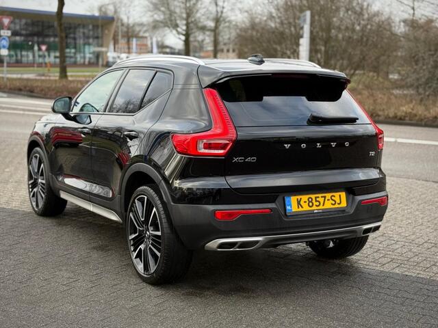 Volvo XC40 1.5 T2 TREKHAAK STUURVERWARMING 21INCH VELGEN