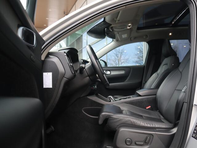 Volvo XC40 2.0 T4 Inscription | Schuifdak | 360 camera | elektrische stoelen |