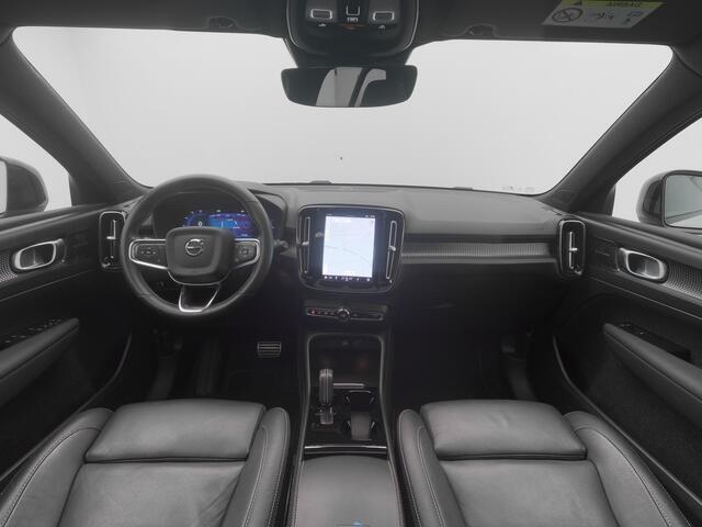 Volvo XC40 Recharge P8 AWD R-Design | PANO | 360° | ADAPTIVE | H&K | KEYLESS | STOEL- EN STUURVERW.