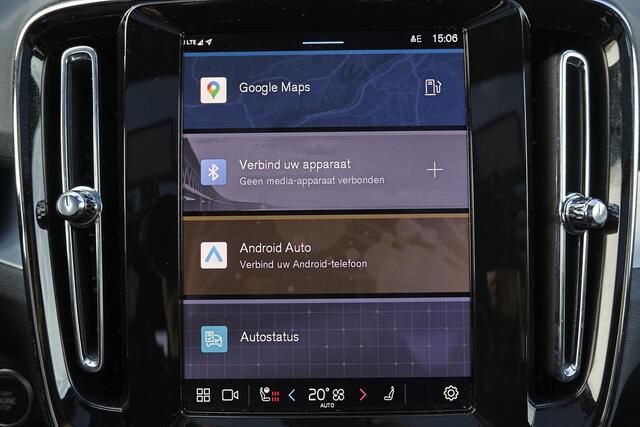 Volvo XC40 B3 Plus Black Edition - Panorama/schuifdak - IntelliSafe Assist & Surround - 360º Camera - Harman/Kardon audio - Verwarmde voorstoelen & stuur - Parkeersensoren voor & achter - Elektr. bedienb. voorstoelen met geheugen links - Draadloze tel. lader - Extra