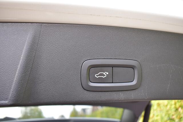 Volvo XC40 1.5 T3 164PK Inscription FULL LEER, TREKHAAK 88DKM