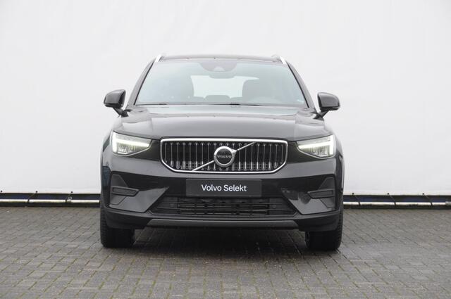 Volvo XC40 T4 211PK Automaat Plug-in hybrid Core Bright / Apple carplay / Parkeersensoren met camera / Stoelverwarming / Elektrische achterklep / Keyless entry / Parkeersensoren met camera