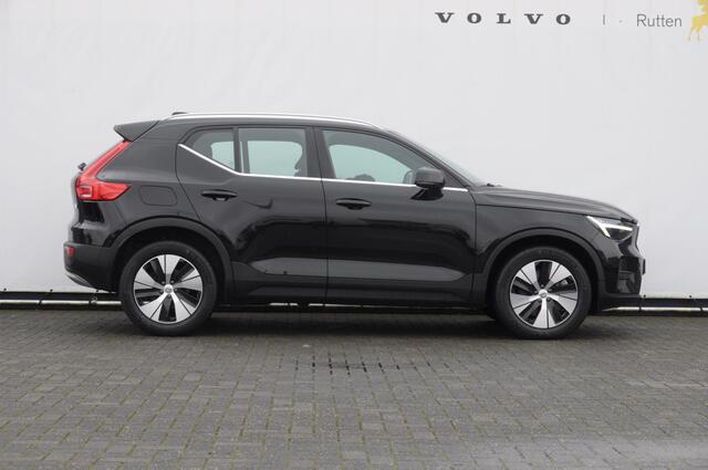 Volvo XC40 T4 211PK Automaat Plug-in hybrid Core Bright / Apple carplay / Parkeersensoren met camera / Stoelverwarming / Elektrische achterklep / Keyless entry / Parkeersensoren met camera
