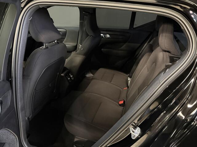 Volvo XC40 Recharge Core 70 kWh | SOH 91.5% | Apple Carplay | Trekhaak | Stoel/Stuurverw.