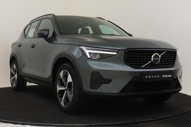 Volvo XC40 B4 (M-HYBRID) PLUS DARK -CAMERA|ADAP.CRUISE|VERW.VOORRUIT|TREKHAAK|HARMAN/KARDON|19"