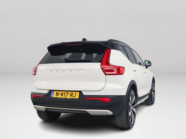 Volvo XC40 Recharge Twin Pro | Panoramadak | 360° camera | Harman Kardon | Stoel- en Stuurverwarming