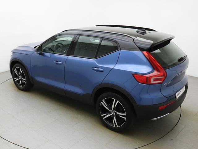 Volvo XC40 T4 R-Design / 19'' / Navigatie / Nubuck / PDC + Camera / Lane Assist / Elektr. Achterklep / On Call / Apple CarPlay /