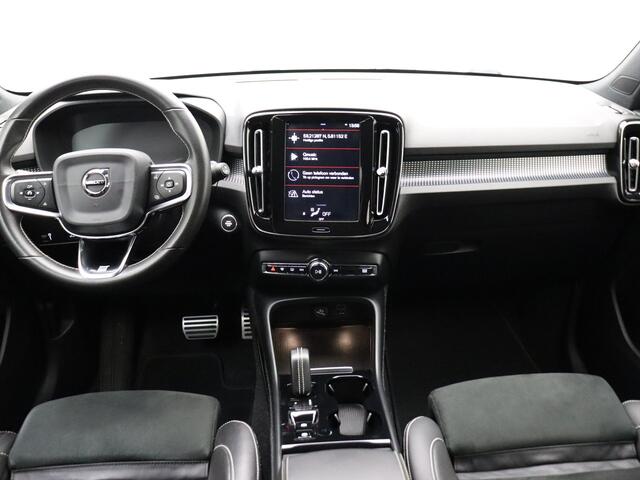 Volvo XC40 T4 R-Design / 19'' / Navigatie / Nubuck / PDC + Camera / Lane Assist / Elektr. Achterklep / On Call / Apple CarPlay /