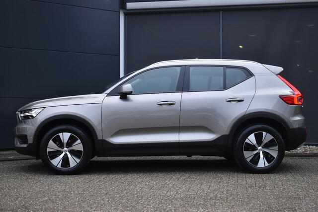 Volvo XC40 T2 Automaat Inscription 360 camera | Cruise Control | Lichte lederen bekleding | BLIS | Navigatiesysteem