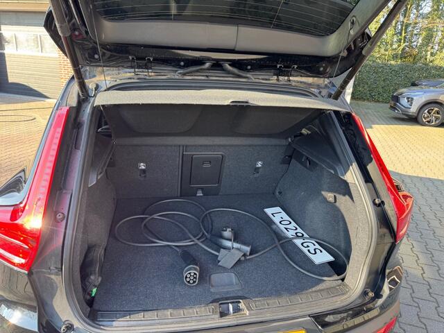 Volvo XC40 Recharge P8 AWD R-Design - Leer Memory seats Harman kardon