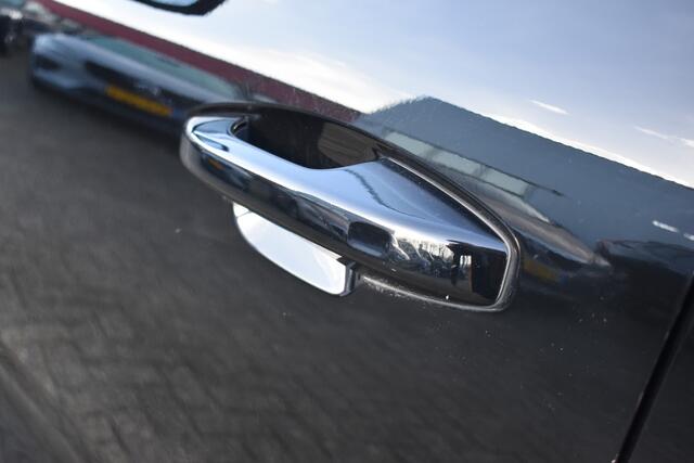 Volvo XC40 Recharge 408Pk AWD R-Design | Carplay | 20'' LMV | Trekhaak | ACC | Elektr. Achterklep | Blis | Keyless