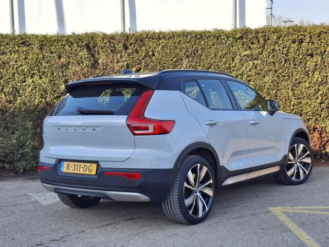 Volvo XC40 Recharge P8 AWD R-Design | Panoramdak | Harman/Kardon | Trekhaak | 360 camera |
