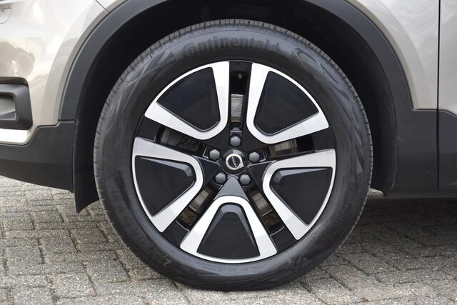 Volvo XC40 T5 262PK Automaat Recharge Bus. Pro | Carplay | ACC | 360 Camera | Panodak | Blis | Harman/Kardon | Keyless