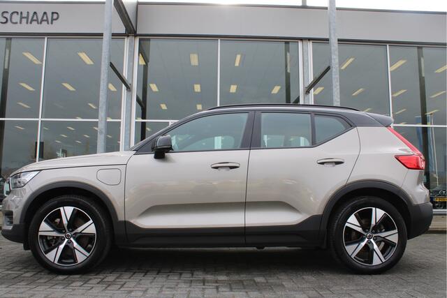 Volvo XC40 T4 Recharge Inscription | 360 camera | H&K Audio | Schuif/kantel dak | Stoel/stuur verwarming | BLIS |