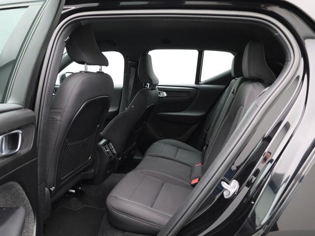 Volvo XC40 Recharge Core | Apple carplay/Android auto | Lichtmetalen velgen