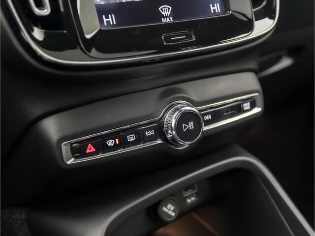 Volvo XC40 1.5 T5 Recharge R-Design 261Pk Automaat (PANORAMADAK, APPLE CARPLAY, MEMORY SEATS, 360 CAMERA, HARMAN/KARDON, LEDER/ALCANTARA, GETINT GLAS, ELEK ACHTERKLEP, NIEUWSTAAT)