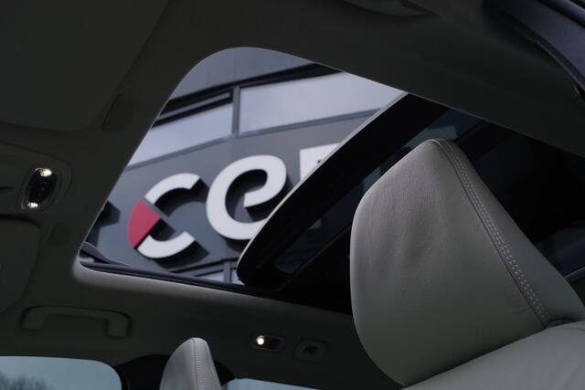 Volvo XC40 1.5 T4 211 PK Recharge Inscription, Leder, Panoramadak, Harman / Kardon, Adap. Cruise Control