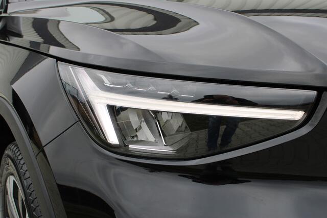 Volvo XC40 Recharge Core 70 kWh | Incl. 12 maanden garantie | SOH 92% | Cruise control | Climate control | Apple CarPlay | Achteruitrij camera | LED koplampen | LM 19'' | Parkeersensoren | Dealer onderhouden |