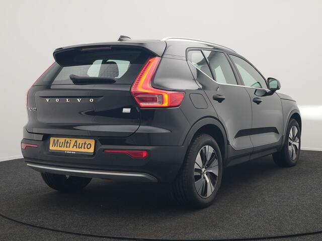 Volvo XC40 T4 Plus Bright Plug In Hybrid 211pk Dealer O.H. PHEV | Trekhaak Af Fabriek | Camera | Harman / Kardon | Sportstoelen Memory & Verwarmd | Keyless | Stuur Verwarmd | Apple Carplay | Virtual | Navigatie | DAB |