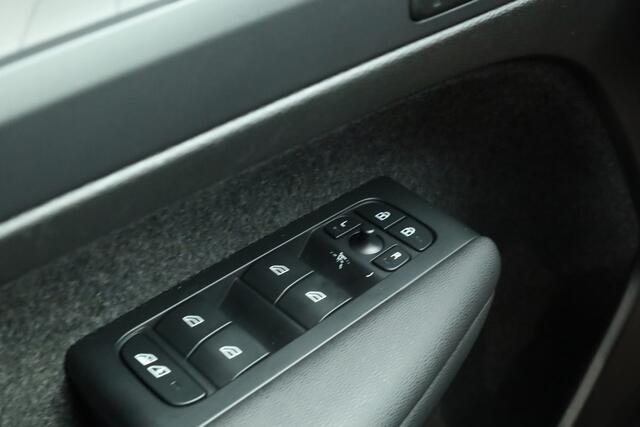 Volvo XC40 1.5 T5 Recharge Ultimate Bright | Harman/Kardon | Memory | Leder | Stoel- Stuurverw. | Camera + PDC | Cruise | 19'' | Nav+CarPlay | Elek. Klep V